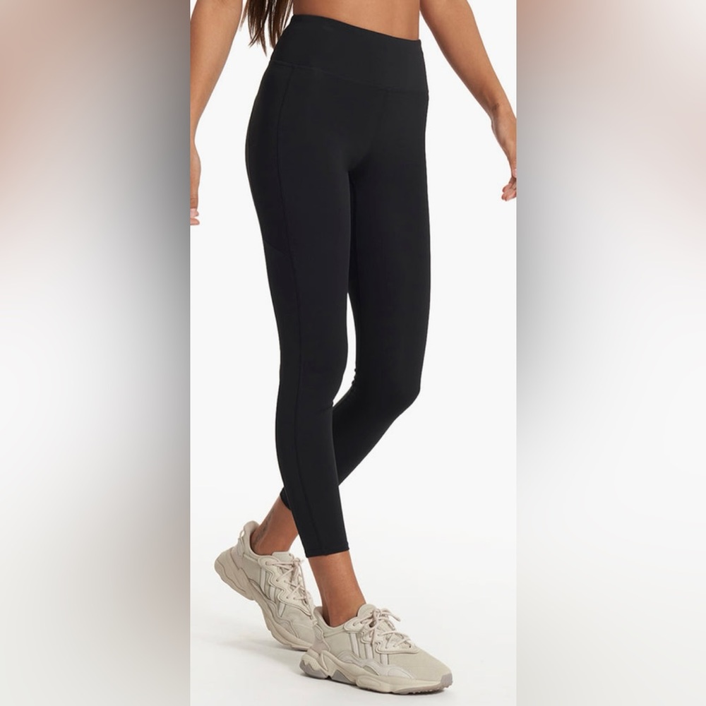 Womens Vuori stride leggings black size medium